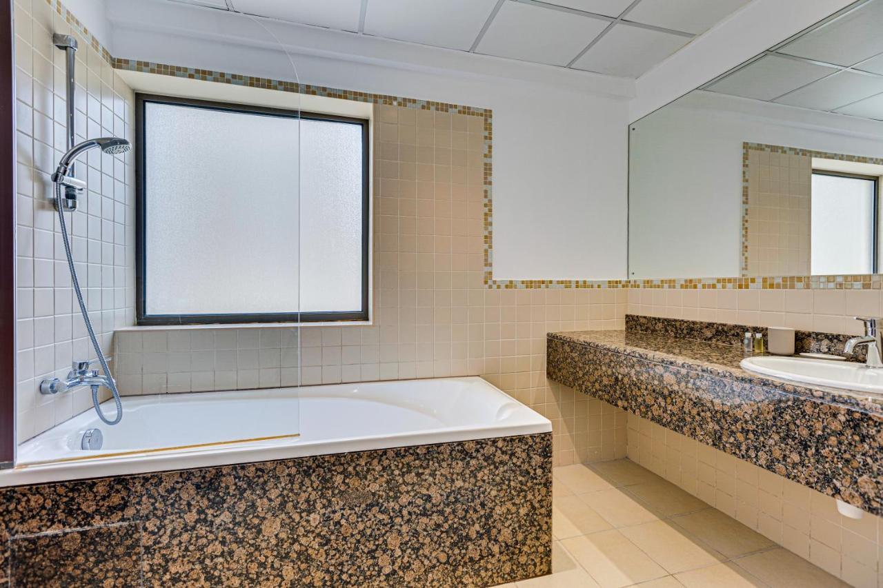 2 Bd Apartment In Bahar Jbr Dubai Exterior photo